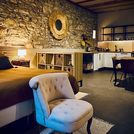 Apartment Le Caveau Henri *